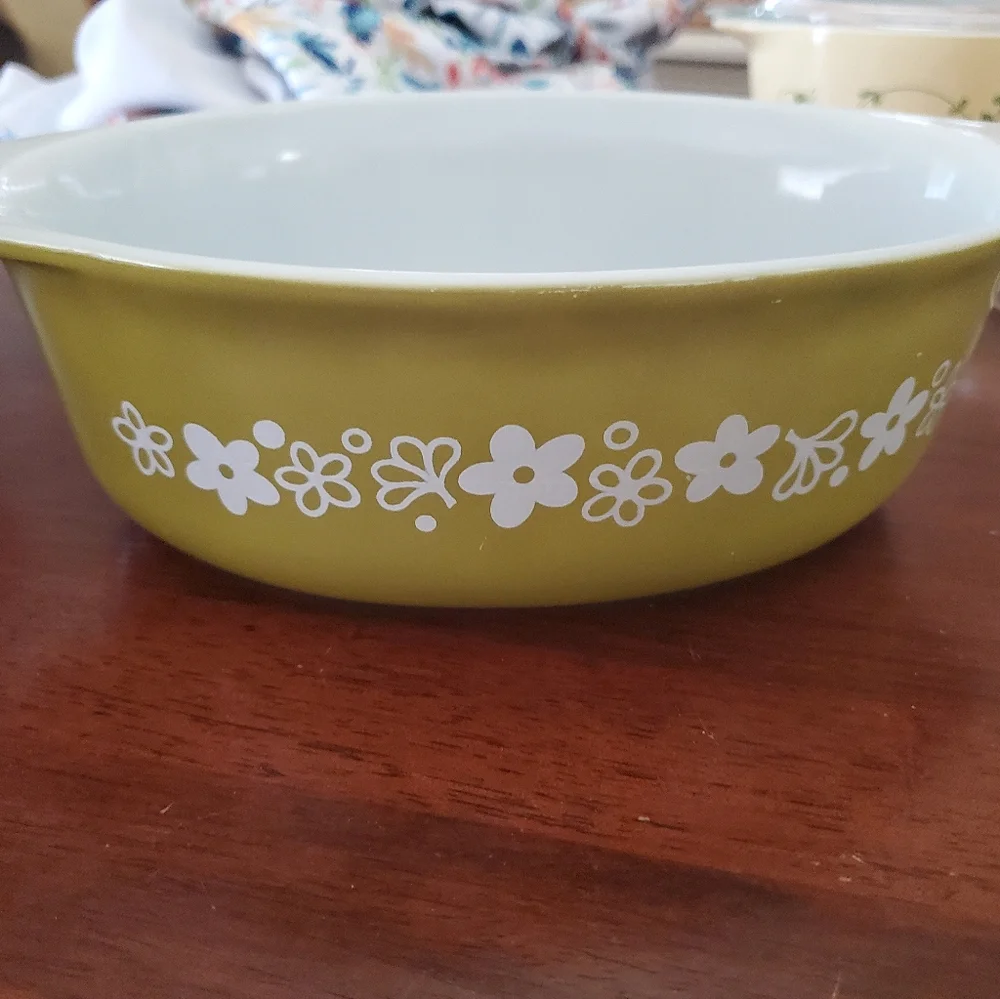 Pyrex - Picture 1 of 4